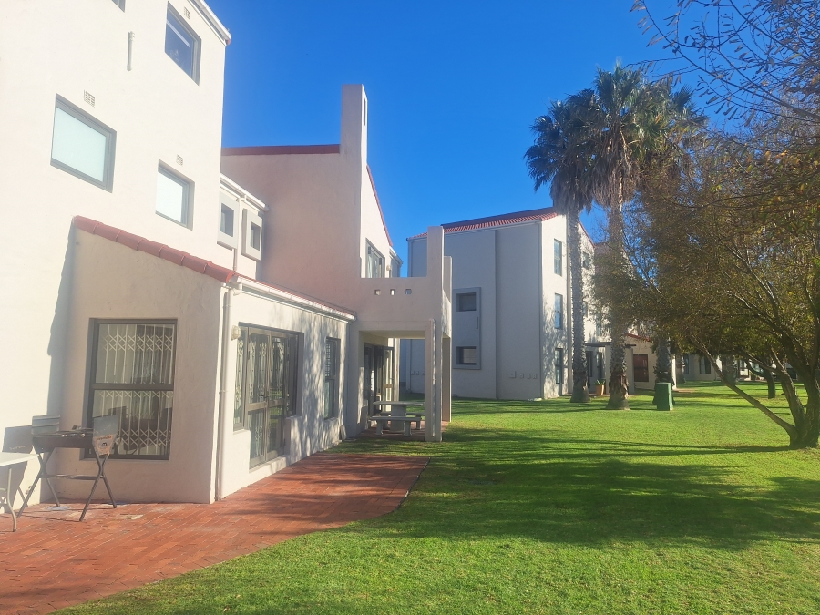 2 Bedroom Property for Sale in Greenways Golf Estate Western Cape